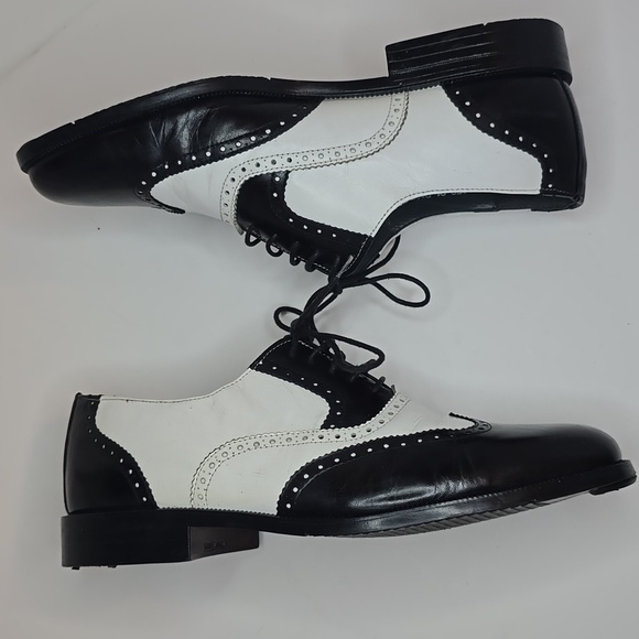 Stacy Adams Black and White Wingtip Brogue Leather Oxfords - Picture 14 of 14